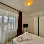 Catalina Summerland Nord Mamaia