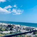 Catalina Summerland Nord Mamaia