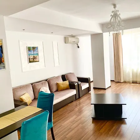 Catalina Summerland Nord Мамая