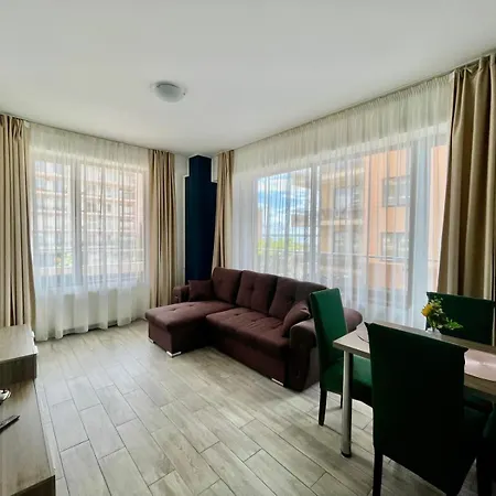 Catalina Summerland Nord Мамая