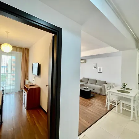 Catalina Summerland Nord Мамая